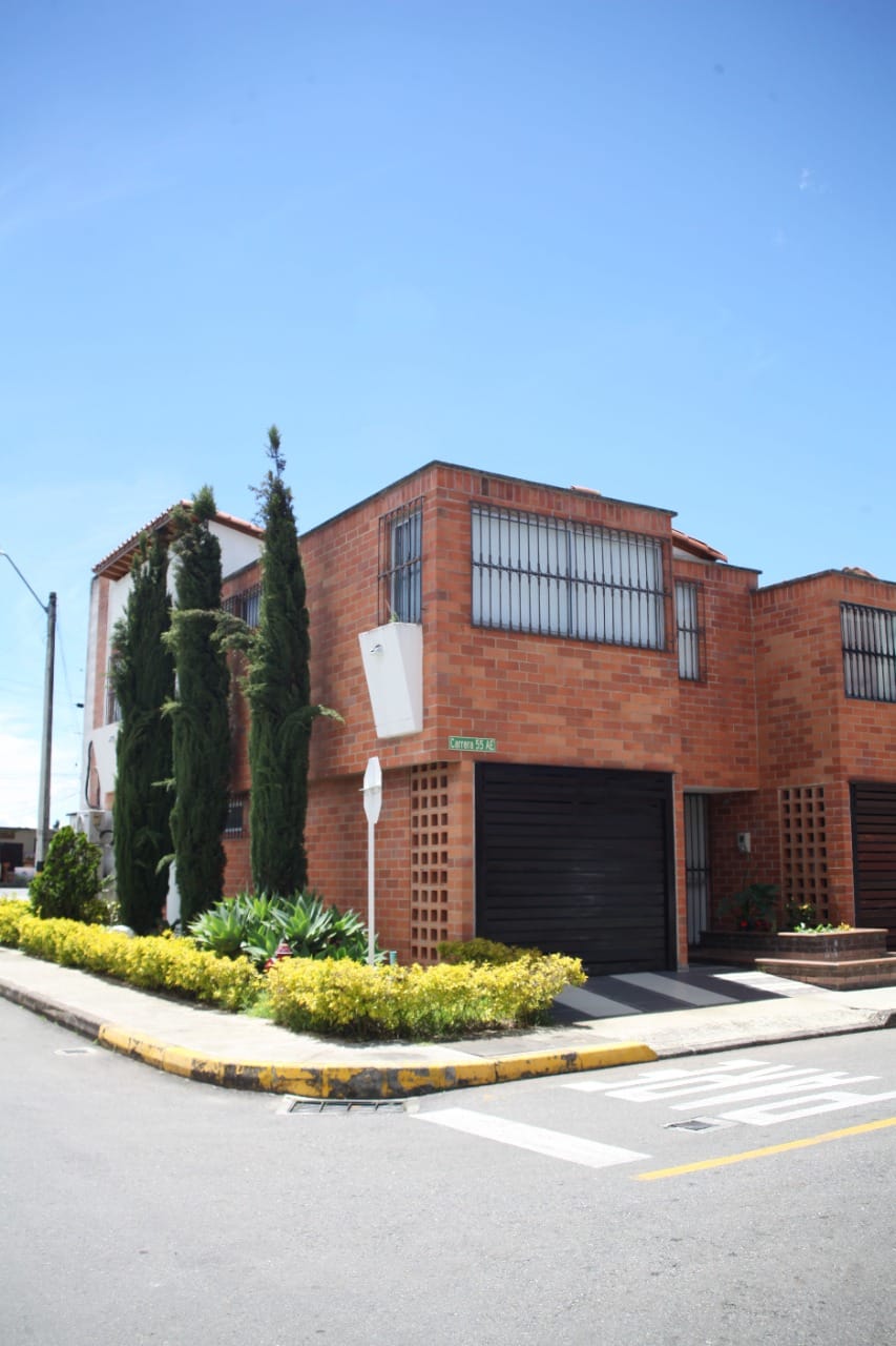 Casa disponible para Venta en Rionegro San Antonio Foto numero 1
