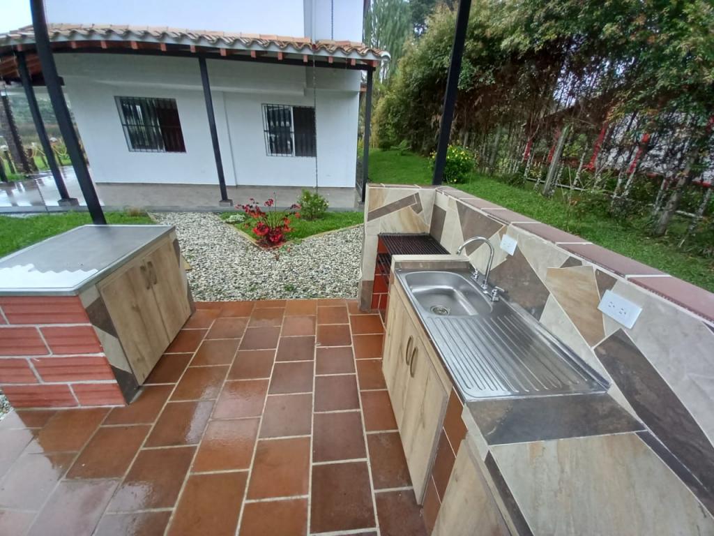 Casa disponible para Venta en Carmen De Viboral Vereda Aguas Claras Foto numero 1