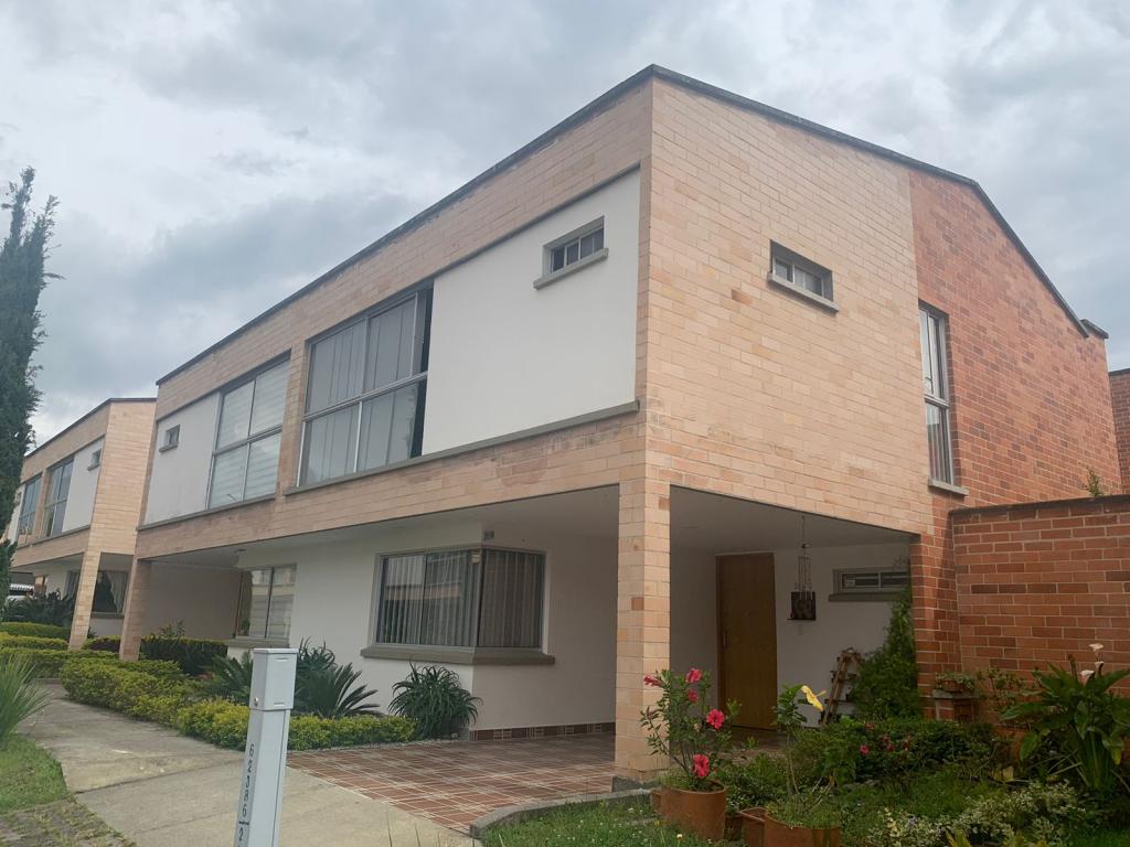 Casa disponible para Venta en Rionegro Sector Los Colegios Foto numero 1