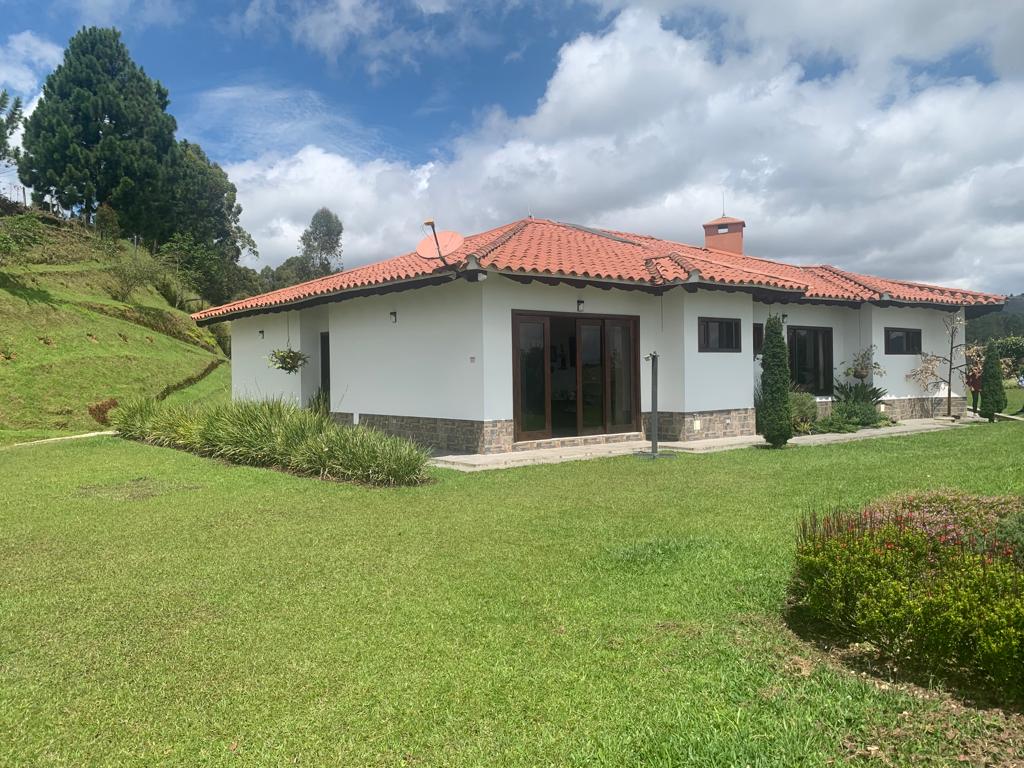 Casa disponible para Ambos en Guarne Vereda La Mosquita Foto numero 1