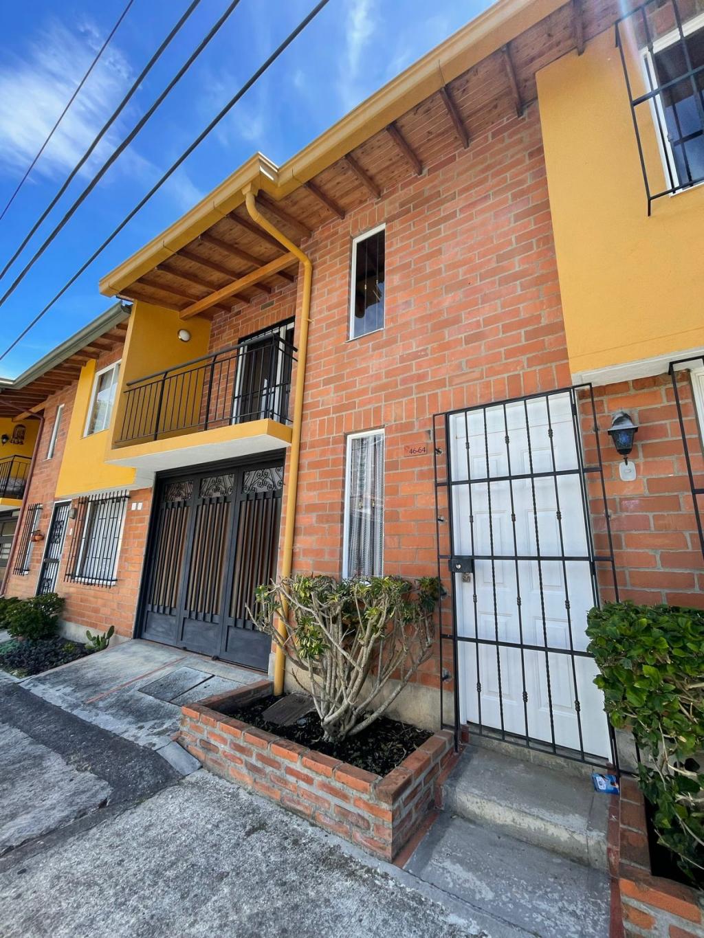 Casa disponible para Venta en Rionegro Sector La Catolica Foto numero 1