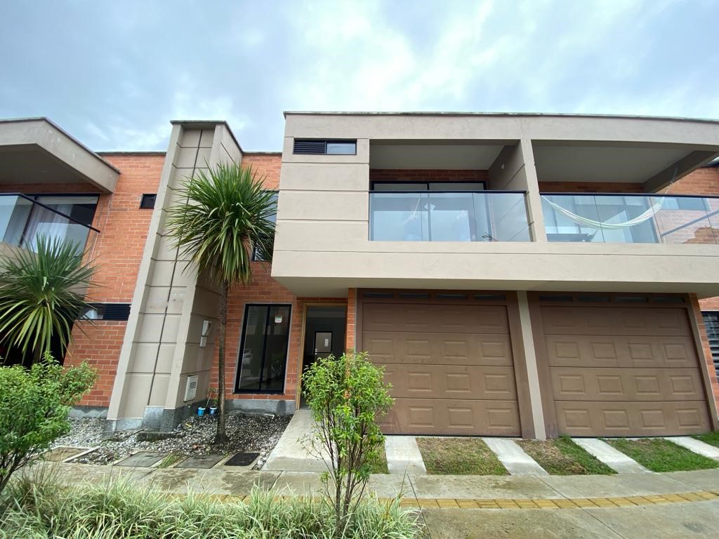 Casa disponible para Ambos en Rionegro San Antonio Foto numero 1