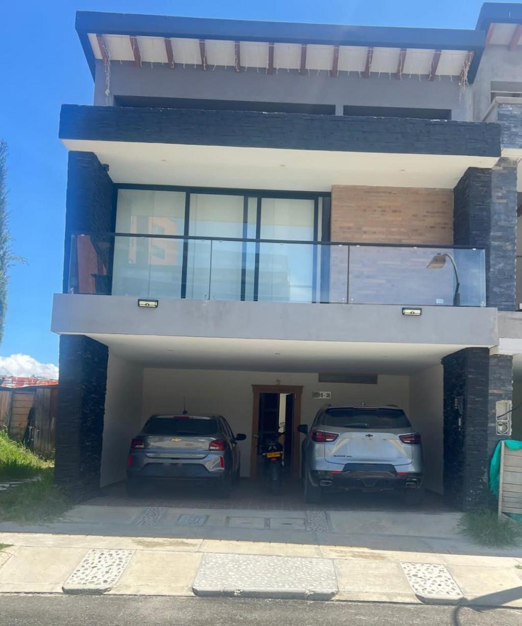 Casa disponible para Venta en Rionegro San Antonio Foto numero 1