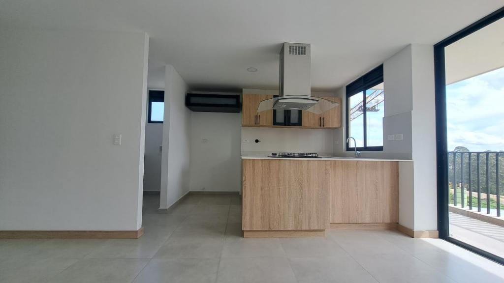 Apartamento disponible para Ambos en Rionegro con un valor de $3,200,000 - $750,000,000 código 1003719