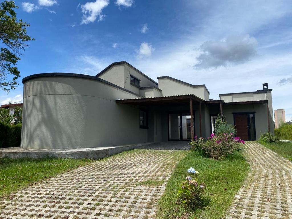 Casa-Finca disponible para Arriendo en Rionegro Gualanday Foto numero 1