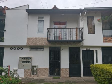 Casa disponible para Venta en Rionegro El Porvenir Foto numero 1
