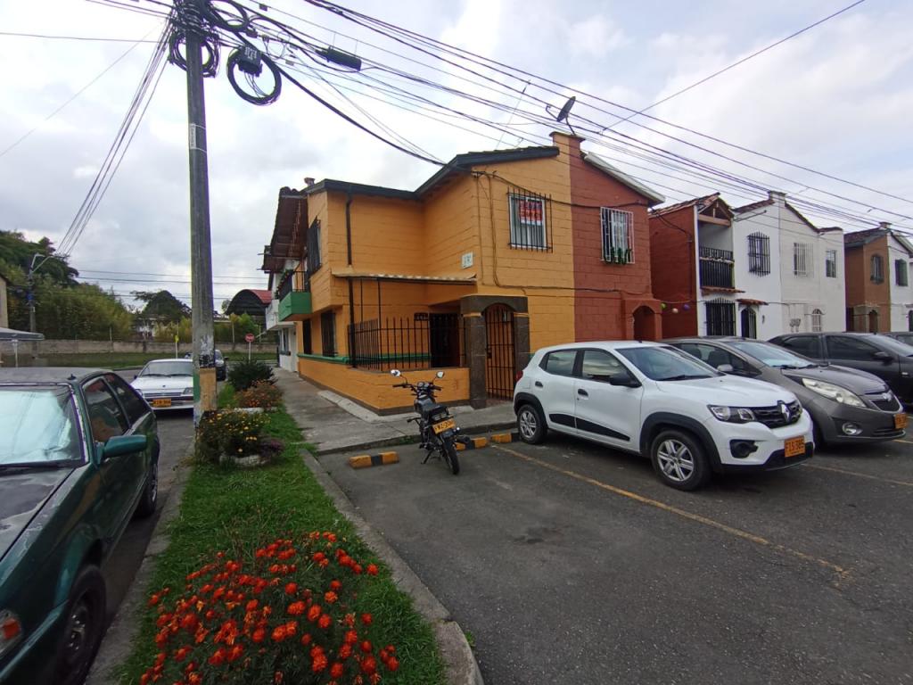 Casa disponible para Venta en Rionegro El Porvenir Foto numero 1