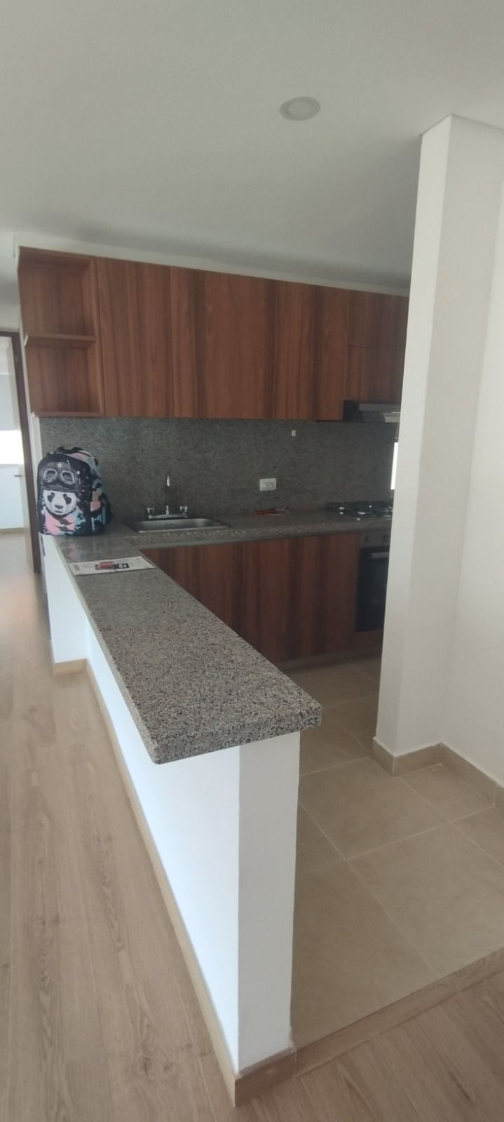 Apartamento disponible para Ambos en Rionegro con un valor de $2,400,000 - $410,000,000 código 1003480
