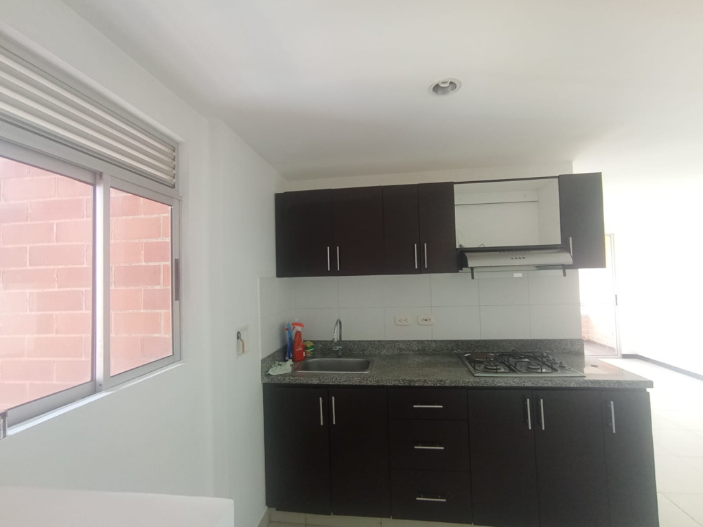 Apartamento disponible para Arriendo en Rionegro Sector Los Colegios Foto numero 1