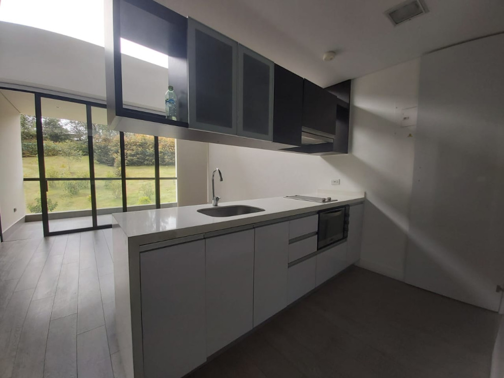 Apartamento disponible para Venta en Retiro Fizebad Foto numero 1