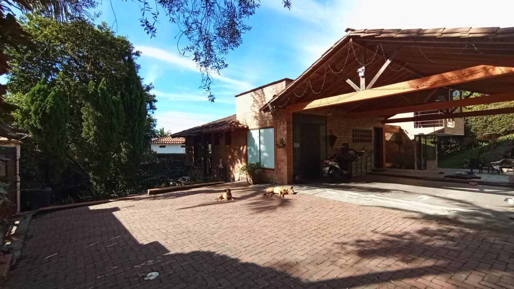 Casa-Finca disponible para Arriendo en Rionegro Llanogrande Foto numero 1