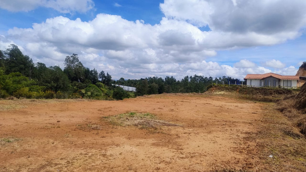 Terreno disponible para Venta en Carmen De Viboral Vereda El Salado - San Antonio Foto numero 1