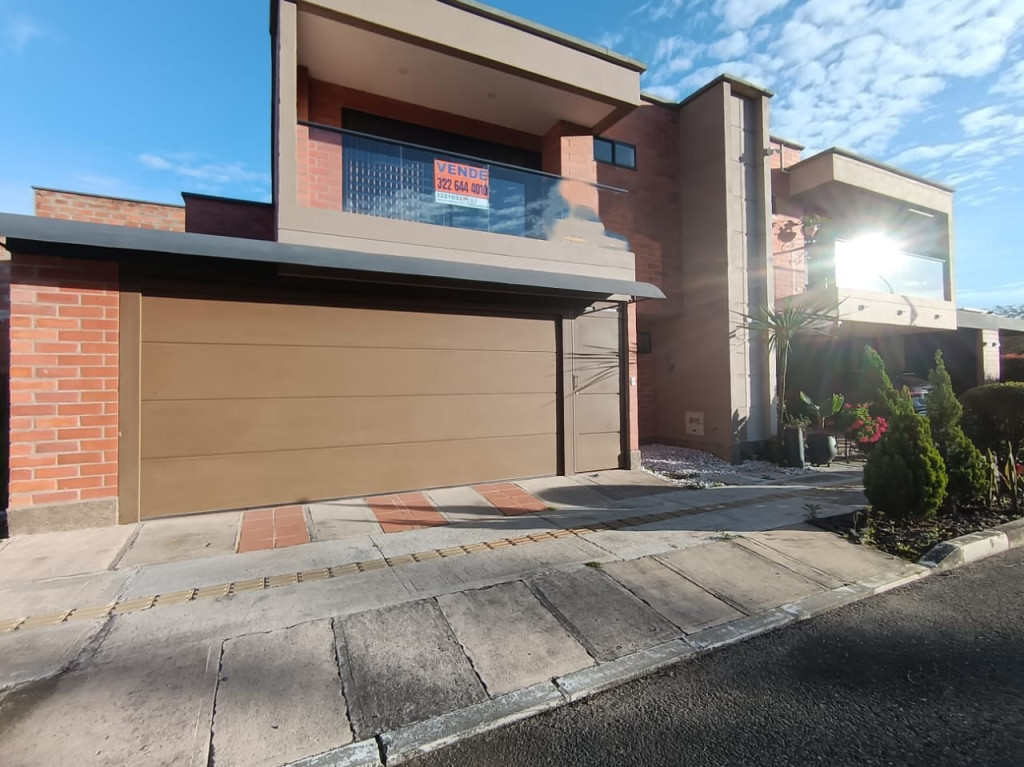 Casa disponible para Venta en Rionegro San Antonio Foto numero 1