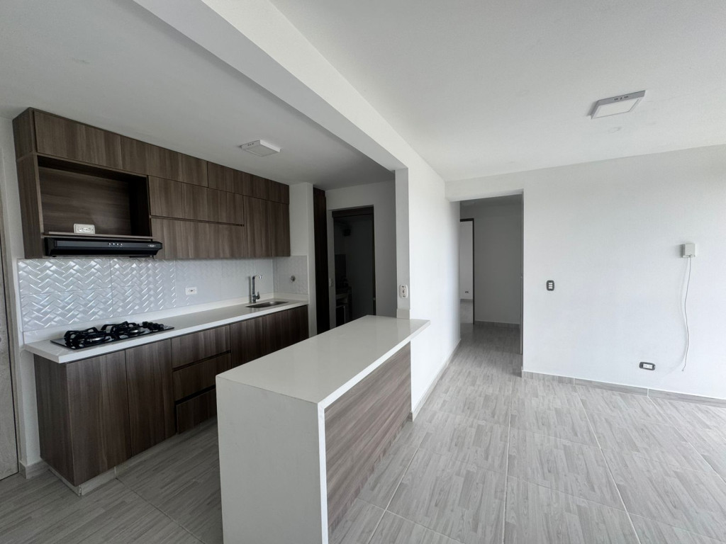 Apartamento disponible para Arriendo en Rionegro con un valor de $2,400,000 código 1003247