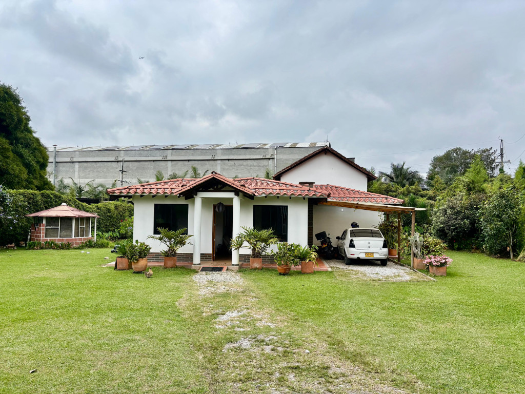Finca disponible para Arriendo en Rionegro Vereda La Playa Foto numero 1