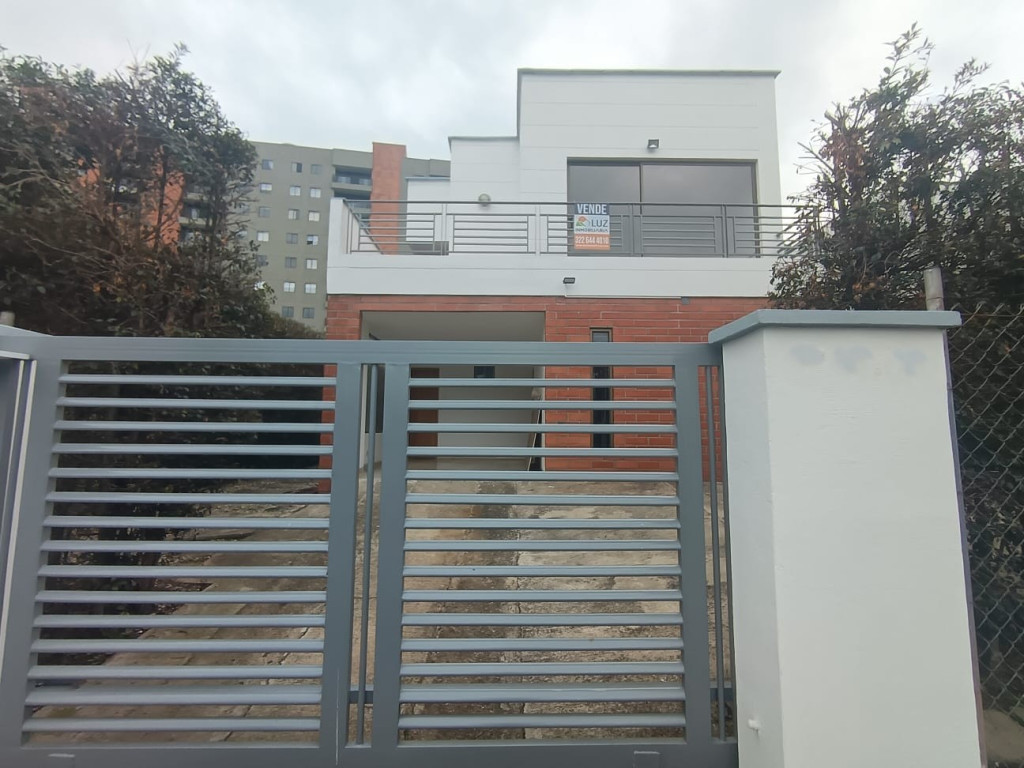 Casa disponible para Venta en Rionegro El Porvenir Foto numero 1