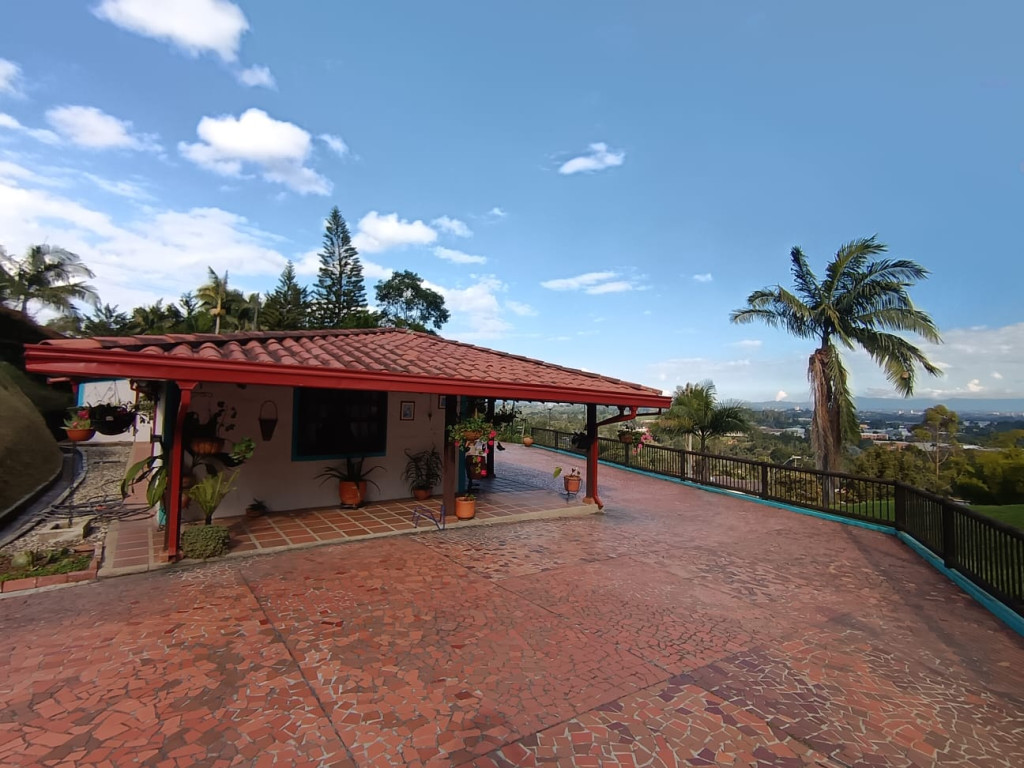 Finca disponible para Ambos en Rionegro Vereda Sajonia Foto numero 1