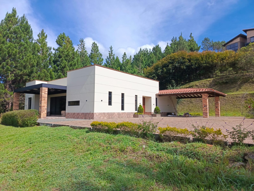 Finca disponible para Ambos en San Vicente Vía A Sanvicente - Sector La Truchera Foto numero 1