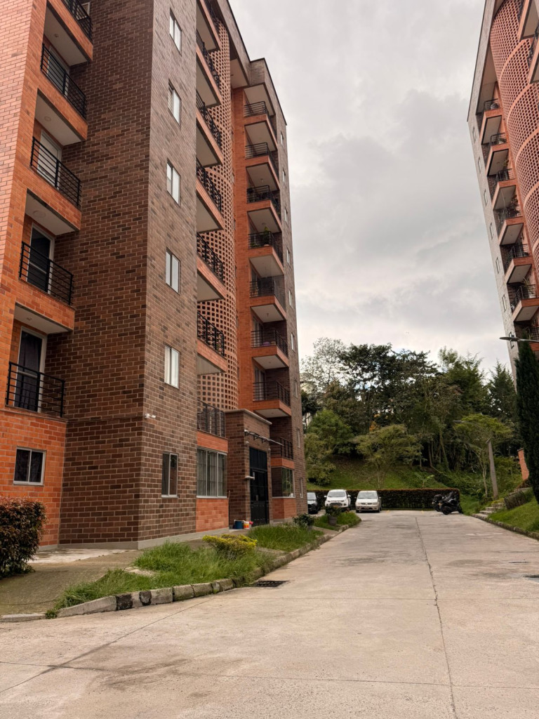 Apartamento disponible para Venta en Rionegro Sector Los Colegios Foto numero 1