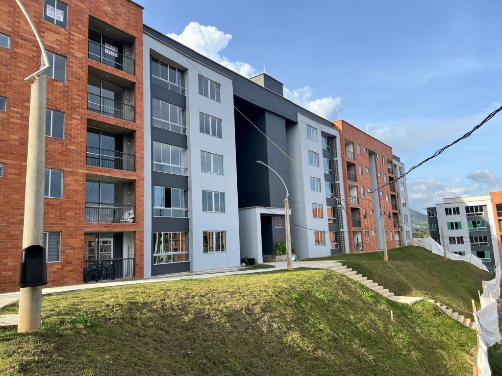 Apartamento disponible para Venta en La Ceja La Circunvalar - Salida A Medellin Foto numero 1