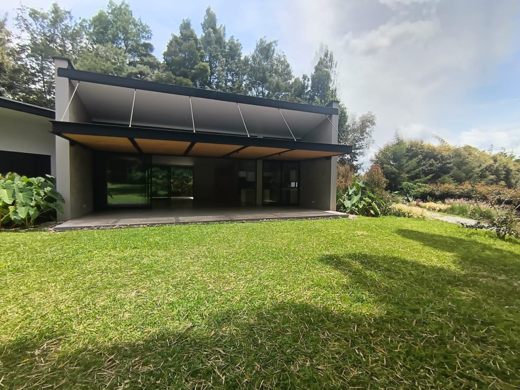 Casa-Finca disponible para Venta en Carmen De Viboral Vereda Quirama Foto numero 1