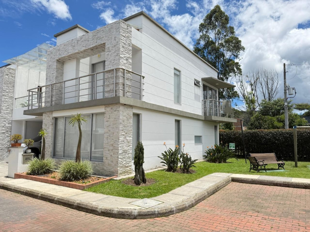 Casa disponible para Venta en La Ceja Sector Viva Foto numero 1