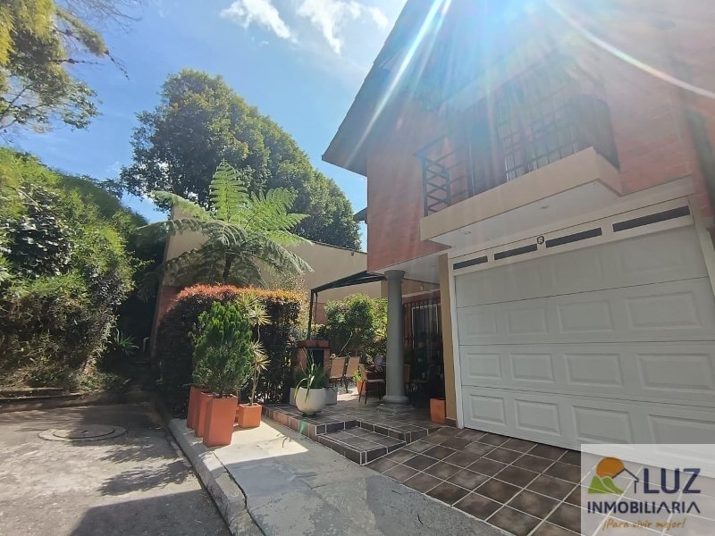 Casa disponible para Venta en Rionegro San Antonio Foto numero 1