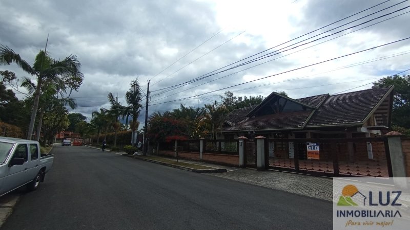 CASA LOTE disponible para Venta en Rionegro Gualanday Foto numero 1