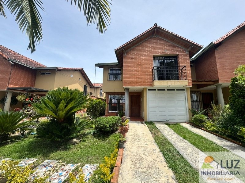 Casa disponible para Ambos en Rionegro San Antonio Foto numero 1