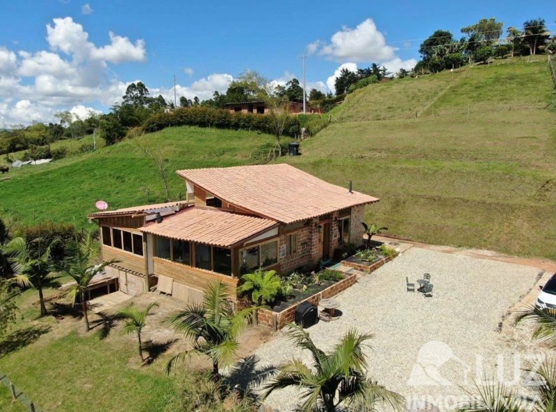 Finca disponible para Ambos en Rionegro Quirama - Ojo De Agua Foto numero 1