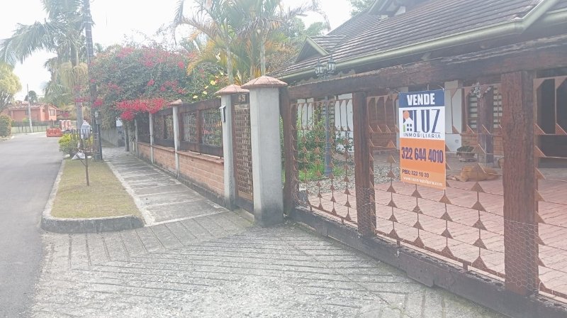 CASA LOTE disponible para Venta en Rionegro Gualanday Foto numero 1